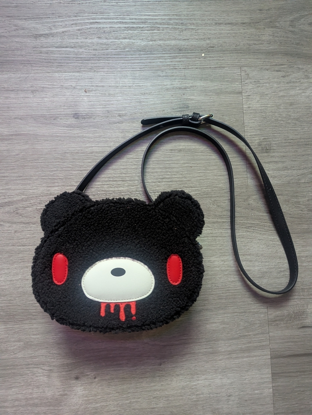 NEW! Gloomy Crossbody Bag